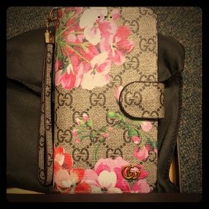 Gucci wristlet/phone case
